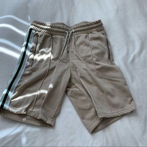 Boohoo men shorts 
-size large